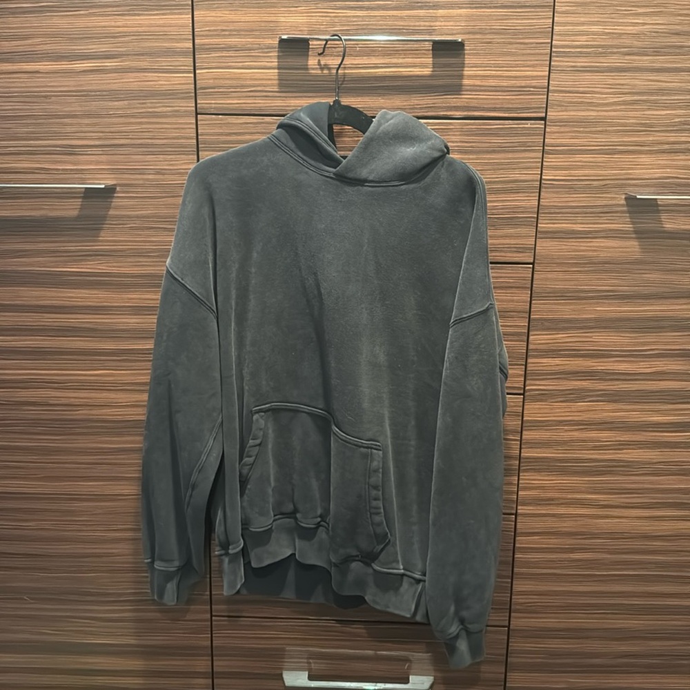 Abercrombie & Fitch oversized black sweatshirt
